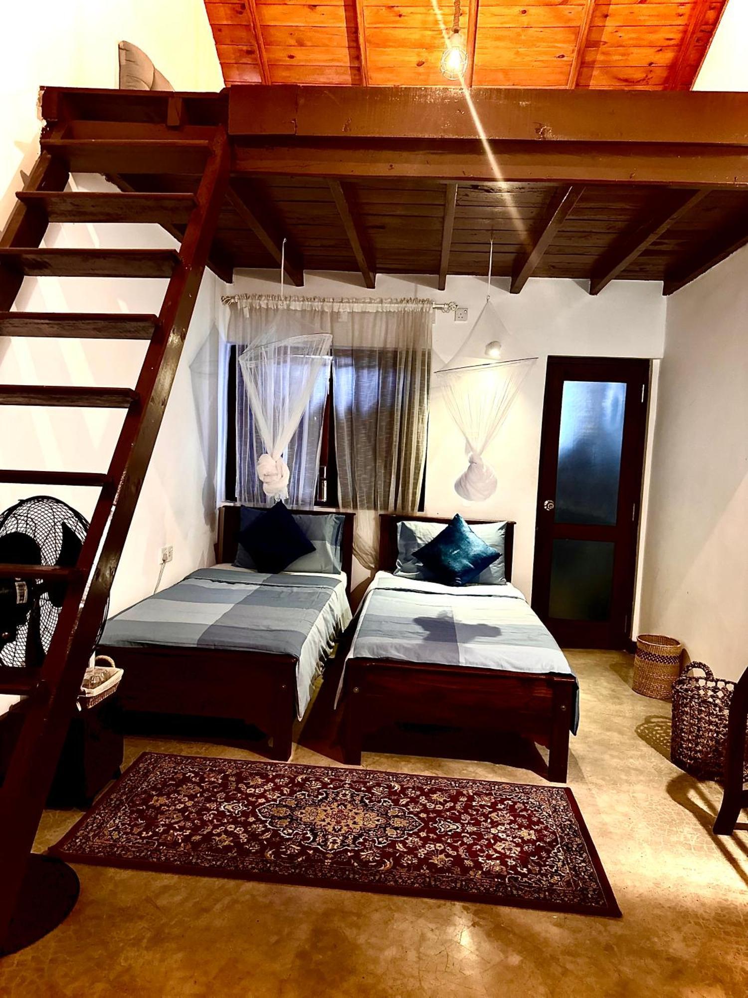 Colonial Residence Канди Экстерьер фото