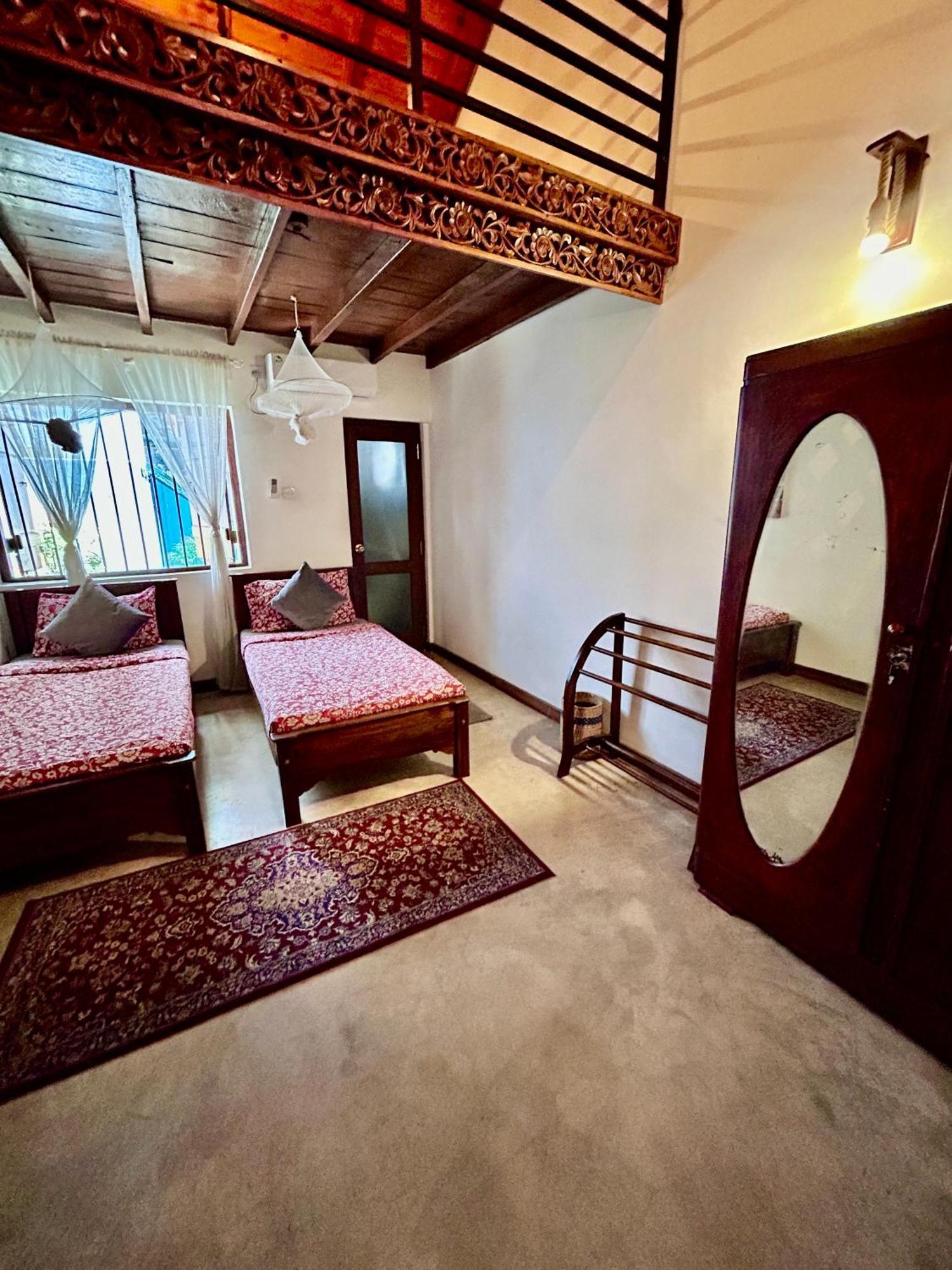 Colonial Residence Канди Экстерьер фото