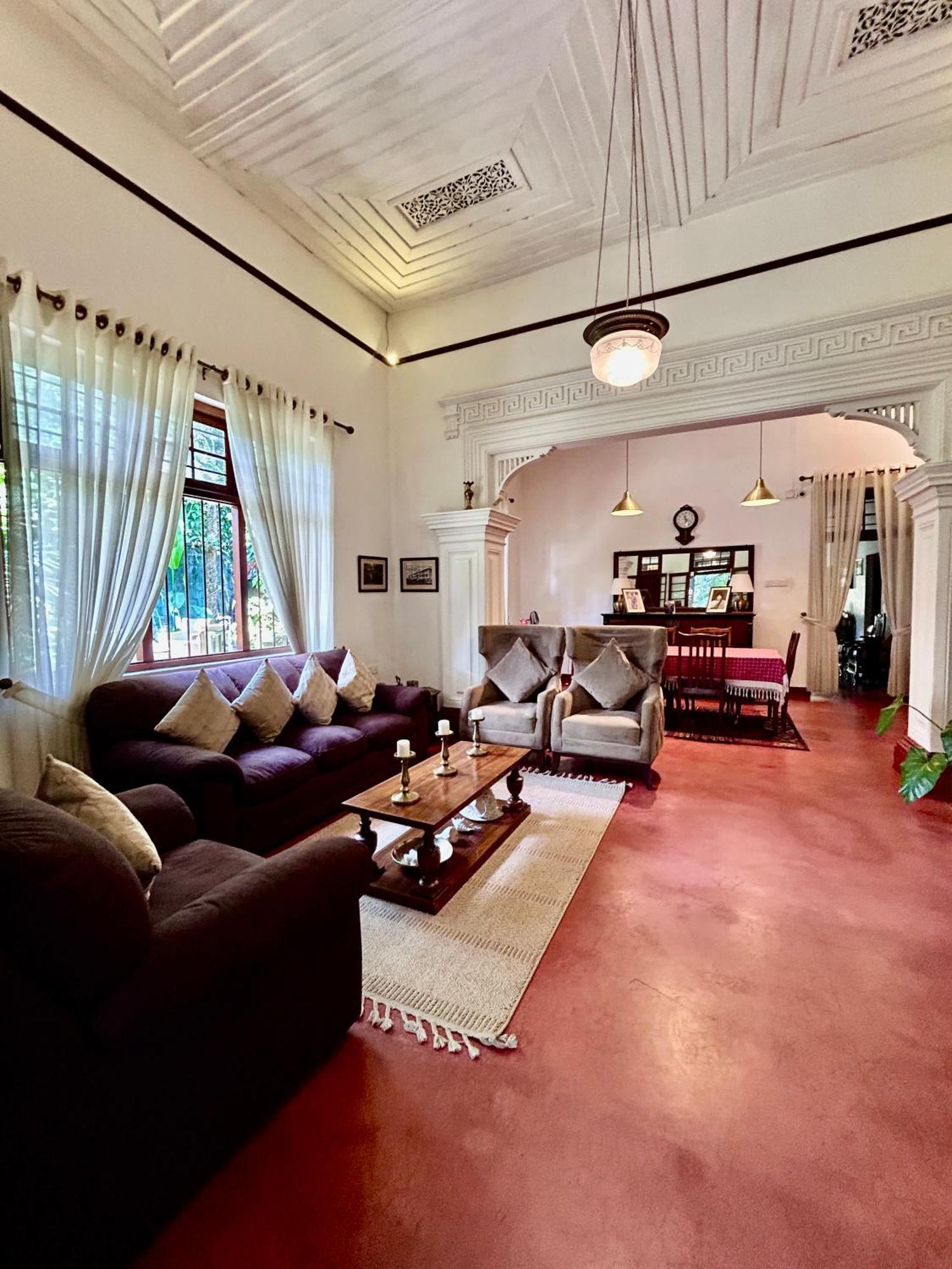 Colonial Residence Канди Экстерьер фото