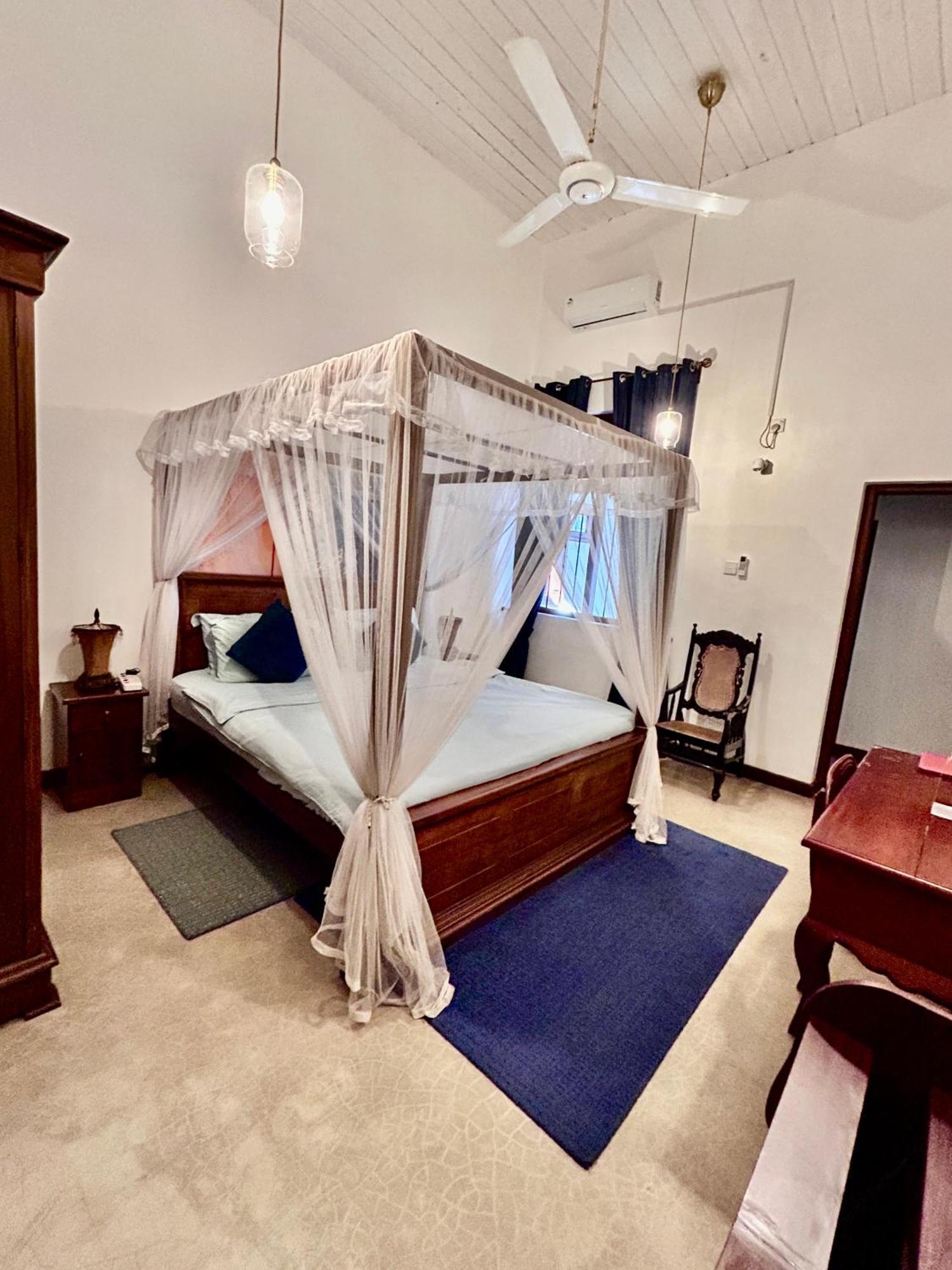 Colonial Residence Канди Экстерьер фото